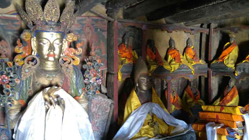     (Thiksey Gompa)