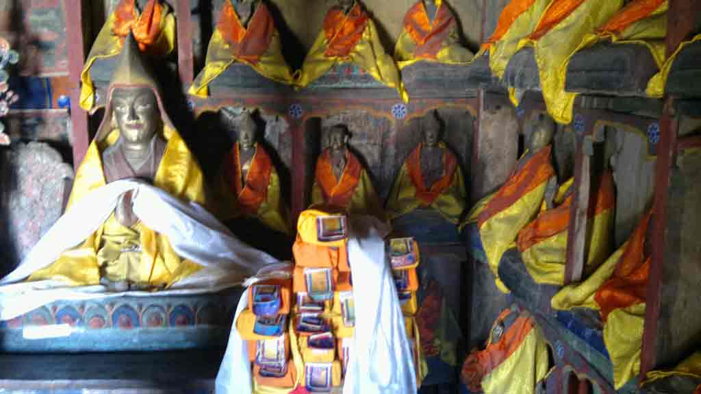     (Thiksey Gompa)
