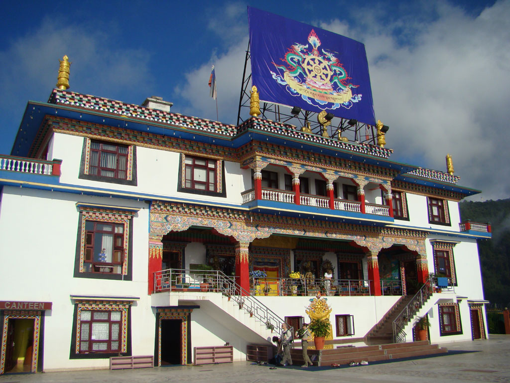 Druk Amitabha Mountain. Женский буддистский монастырь