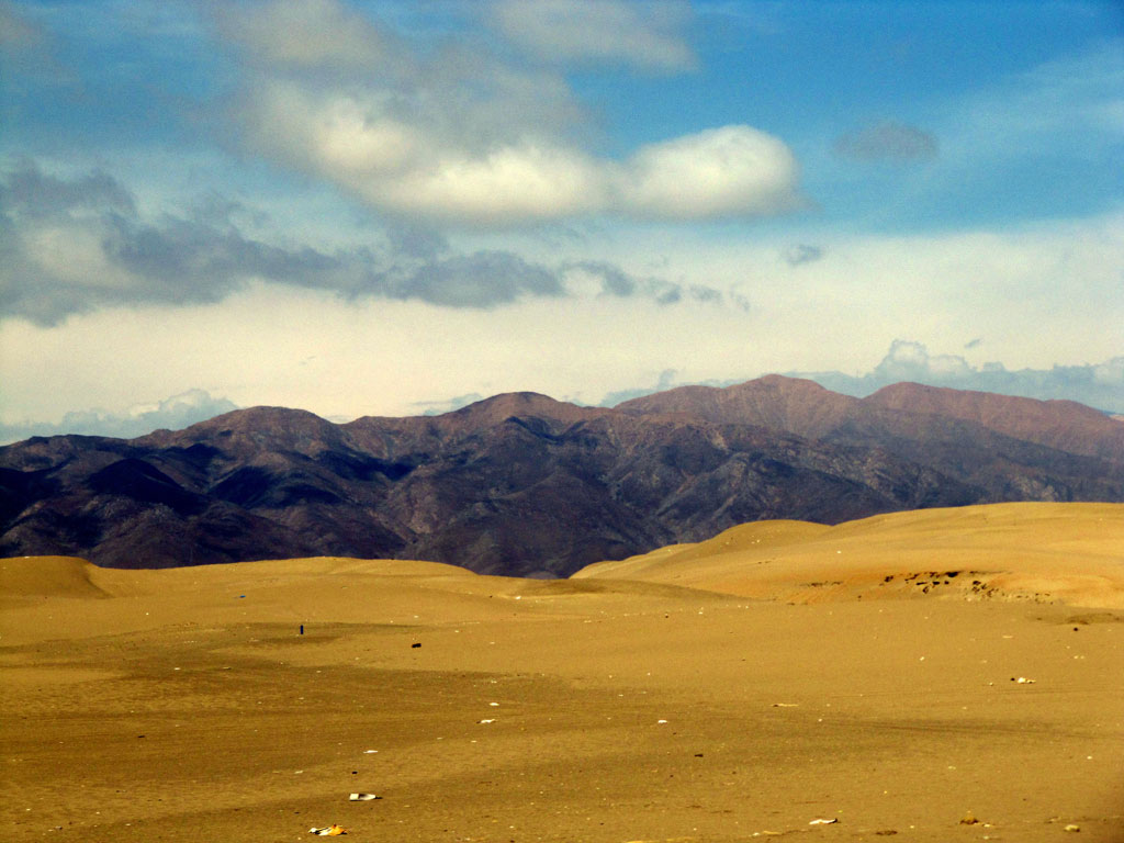 Пустыня Ика (Ica) | Вид на Анды