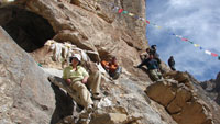 У пещеры Падмасамбхавы Аргиен Дзонг (Argien Dzong)