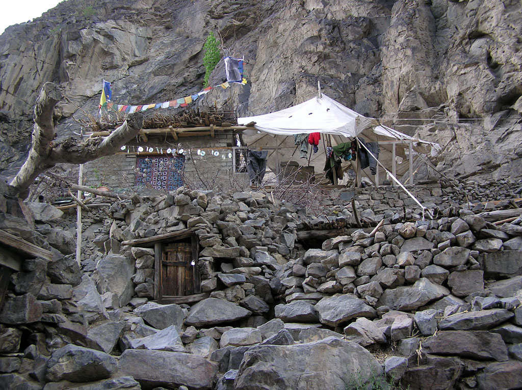 Арийская деревня Дха - Хану (Dha - Hanu)