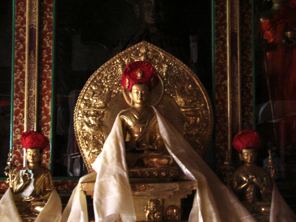Алтарь большого храма Ламаюру